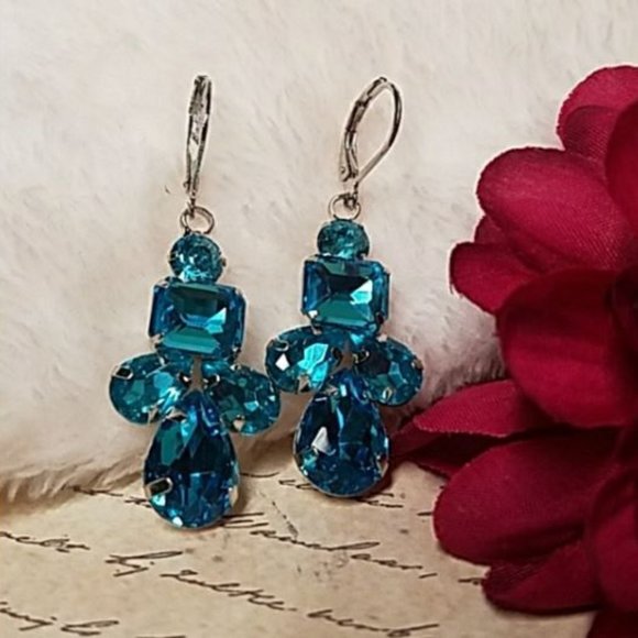 New‎ E897 2" Blue Geoshaped Crystal Drop Earrings. Women's Fashion Jewelry - Picture 6 of 16